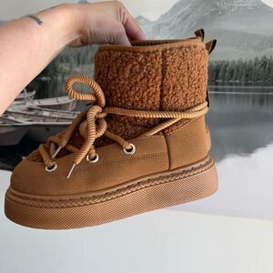 Tan brown booties